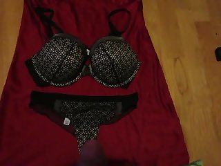 HDゲ Cumming on DKNY bra and thong on a satin night gown